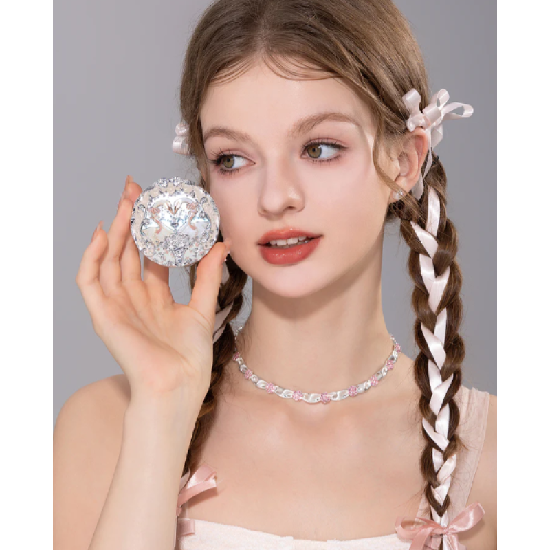 Рельефный хайлайтер-румяна Swan Ballet Embossed Blush (01 Niveous Swan) от Flower Knows, 5 гр