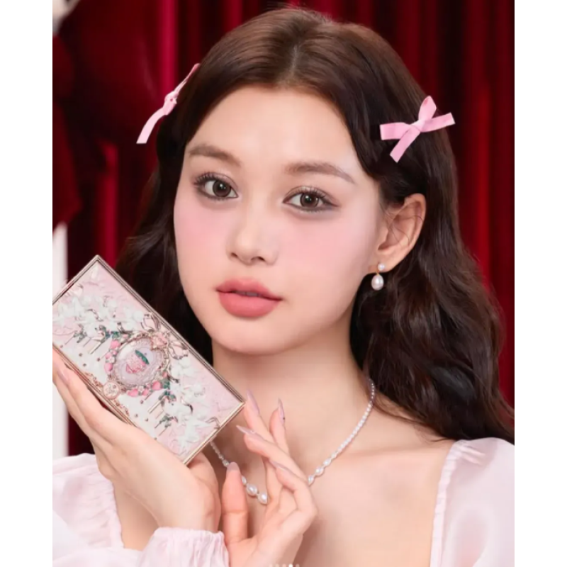 Палетка теней Flower Knows 02 Strawberry Cassis (азиатская версия) (Strawberry Cupid)