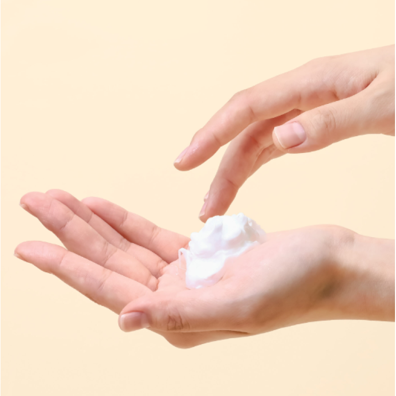 Пінка для вмивання з екстрактом соєвих бобів та пантенолом ROUND LAB Soybean Panthenol Cleanser, 150 мл