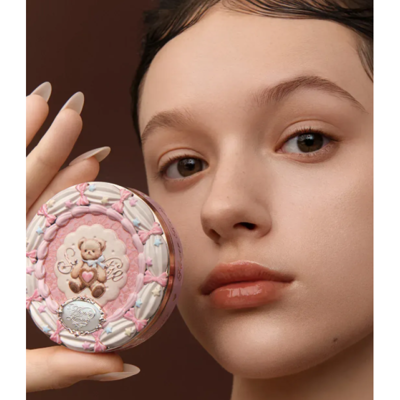 Палетка консилеров 01 Strawberry Chocolate от Flower Knows из коллекции The Sweetie Bear